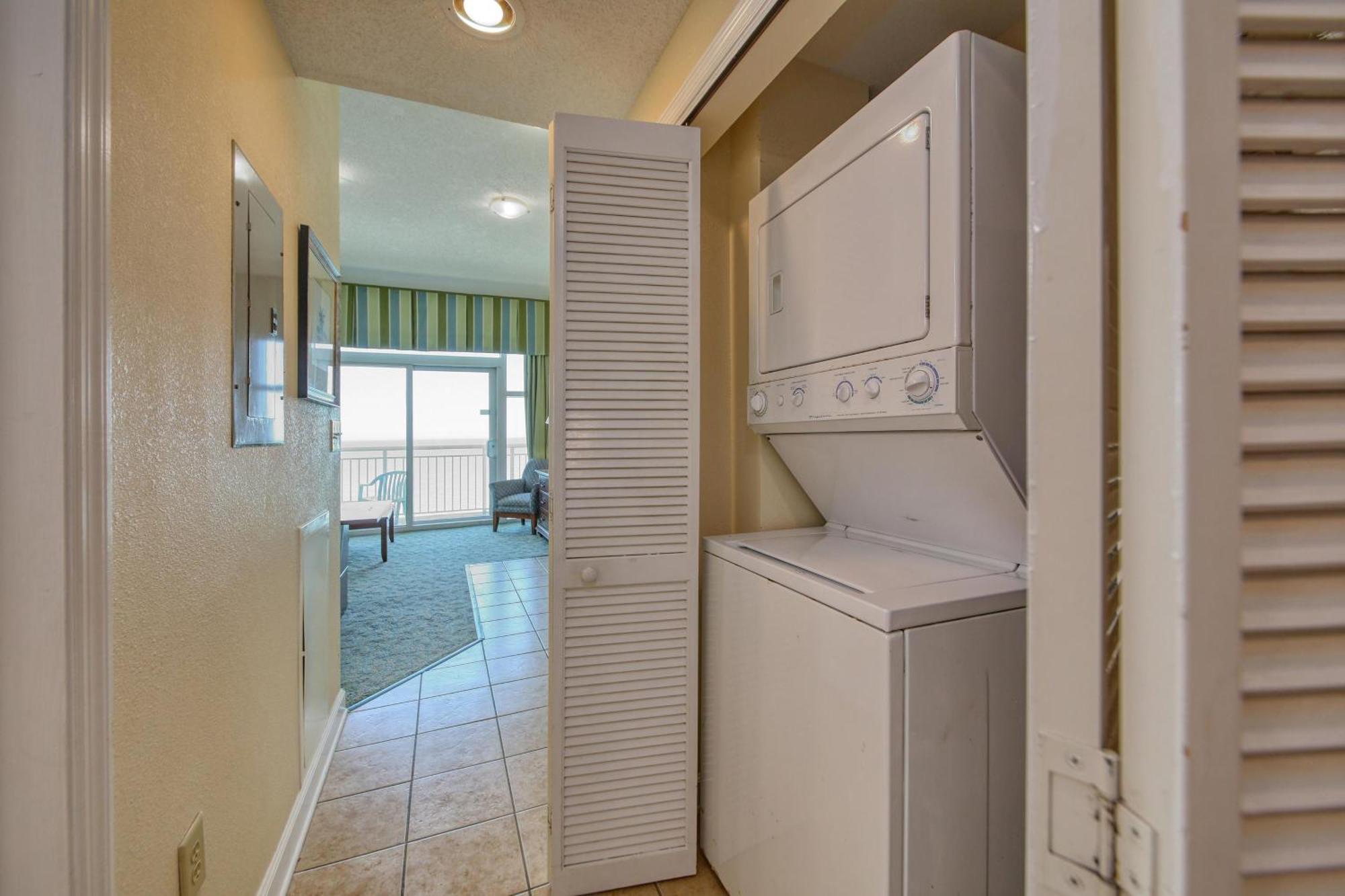 Villa 2501 S Ocean Blvd, 1205 - Ocean Front Sleeps 6 à Myrtle Beach Extérieur photo